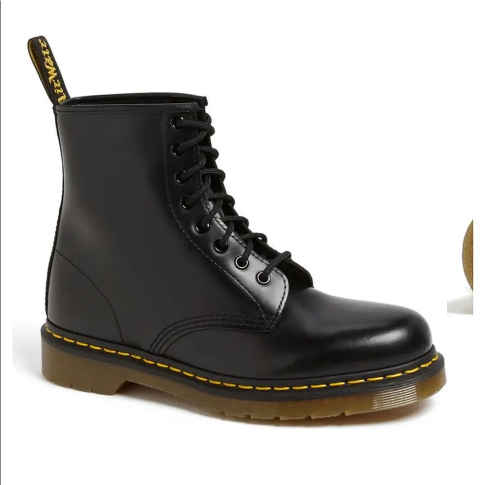 1460' Boot
DR. MARTENS